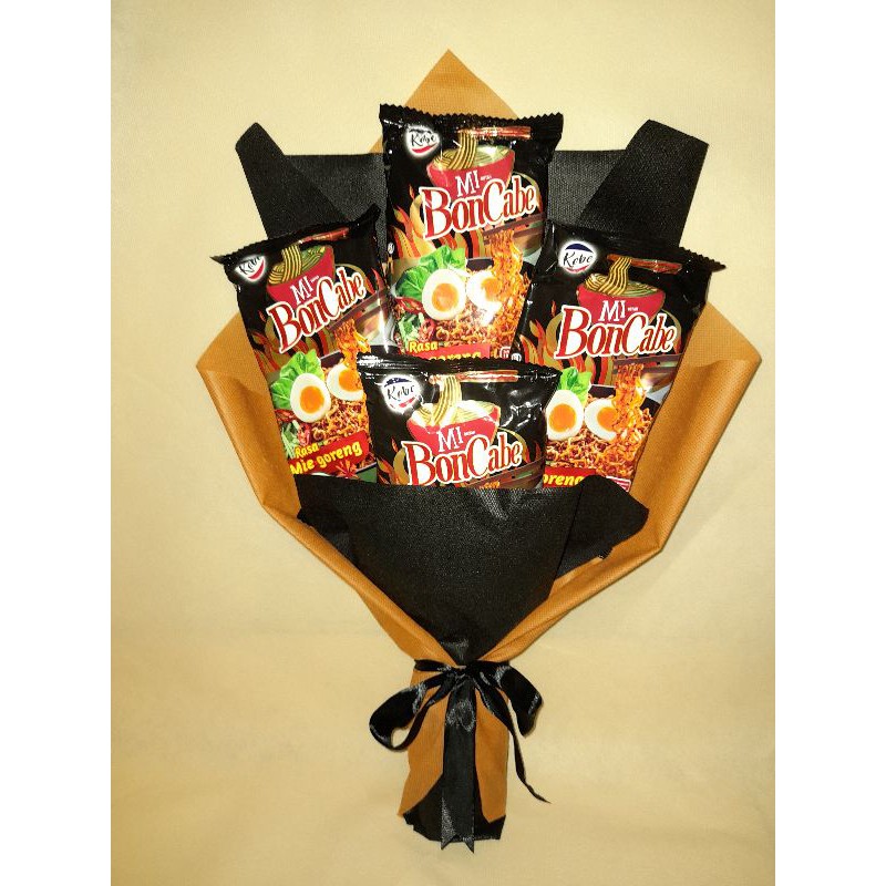 

BUKET INDOMIE/ BUKET SNACK/ HADIAH WISUDA/ HADIAH BUKET UNIK