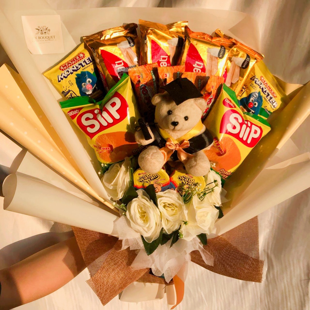

!!READY!! BUKET BOUQUET SNACK - BUNGA PALSU - KADO ULTAH - KADO WISUDA - KADO ENGAGEMENT