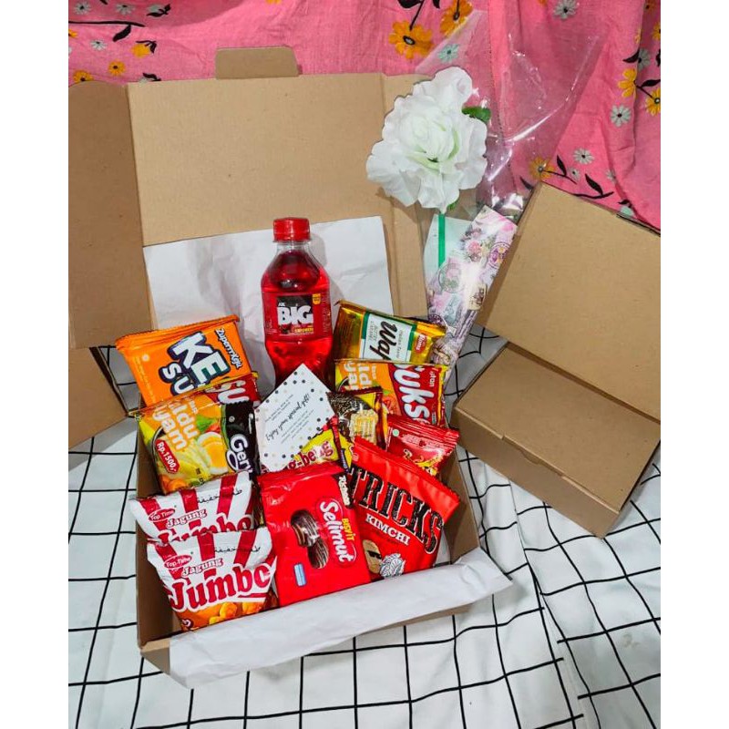 

Snack Box Rainbow Edition/ gift box/ kado wisuda/ kado ultah