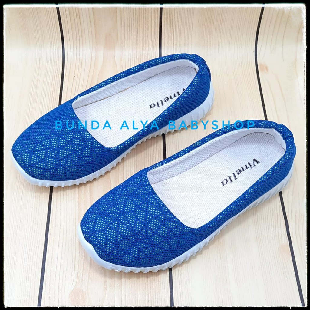 Sepatu Anak Perempuan Usia 1 Tahunan Slip ON Kanvas BIRU - Sepatu Anak Cewek Size 22 Alas Karet Anti Licin