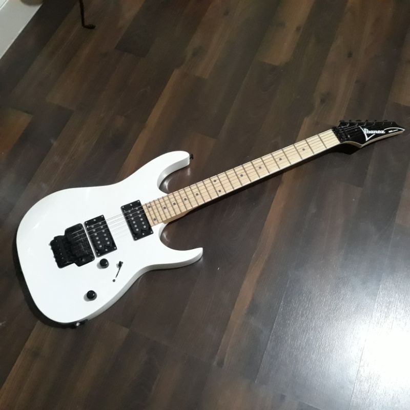 Ibanez rg 320 putih