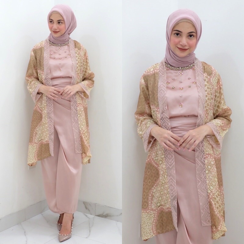 Nadine Set 02 by Sarah The Label