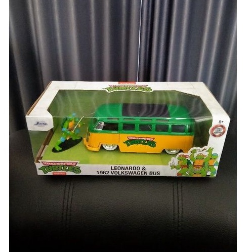 Leonardo & 1962 Volkswagen Bus Jada Diecast