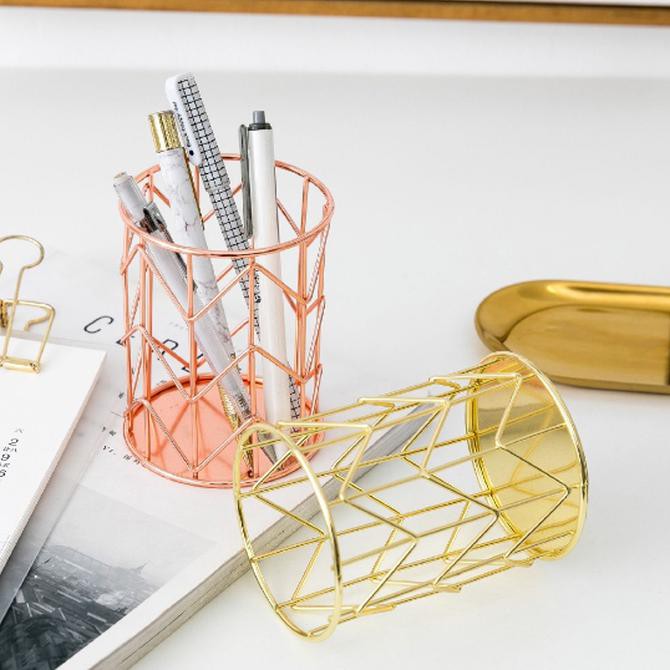 

Tempat Pensil Berdiri Storage Stationary Nordic Style 1219-285