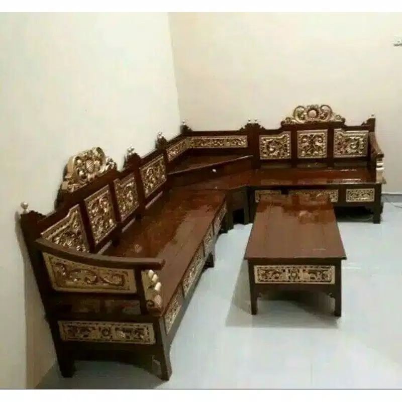 SET KURSI TERAS UKIR KURSI RUANG TAMU MODEL SUDUT LETER L BAHAN KAYU JATI ASLI WARNA KOMBINASI EMAS