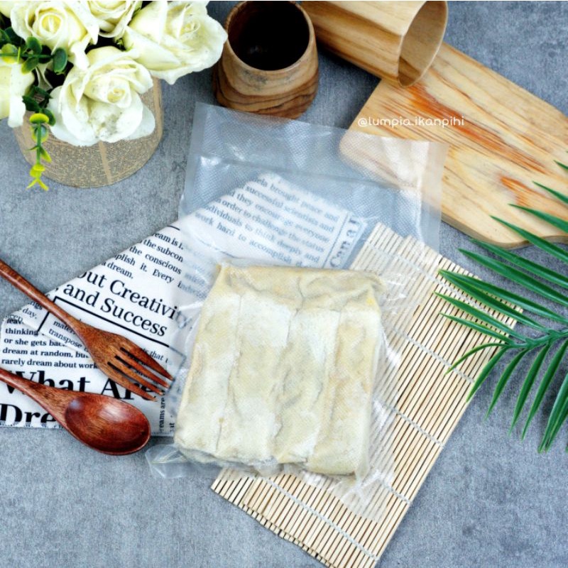 

Lumpia Semarang Basah Vacuum 10pcs