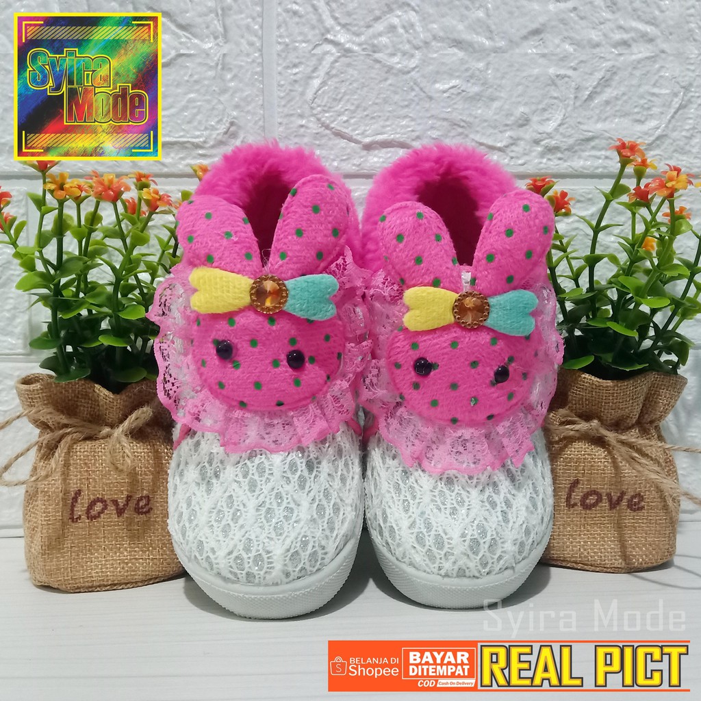 Sepatu Anak Perempuan / Sepatu Anak Usia 1 - 3 Tahun / Sepatu Boot Brokat Boneka Kelinci