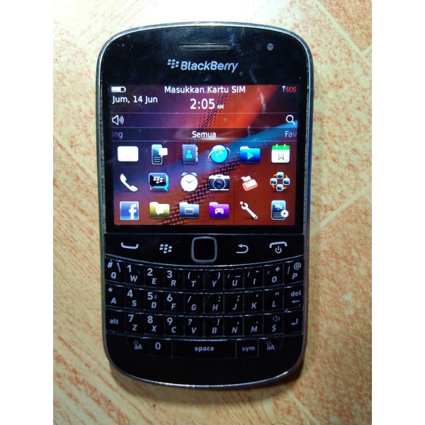 Blackberry Bold 9900 Hitam  HP Blackberry Jadul Koleksi