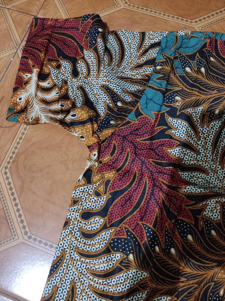 Hem Batik Pria Lengan Pendek Motif Sulur Coklat Abu Batik Pekalongan Jawa Pria Murah Laris