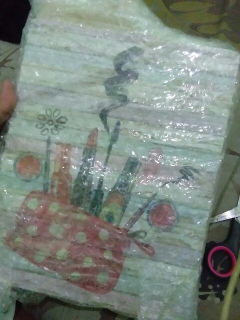 Wall Decor Shabby /poster Kayu / Ukuran 20x25cm / Make Up Pouch