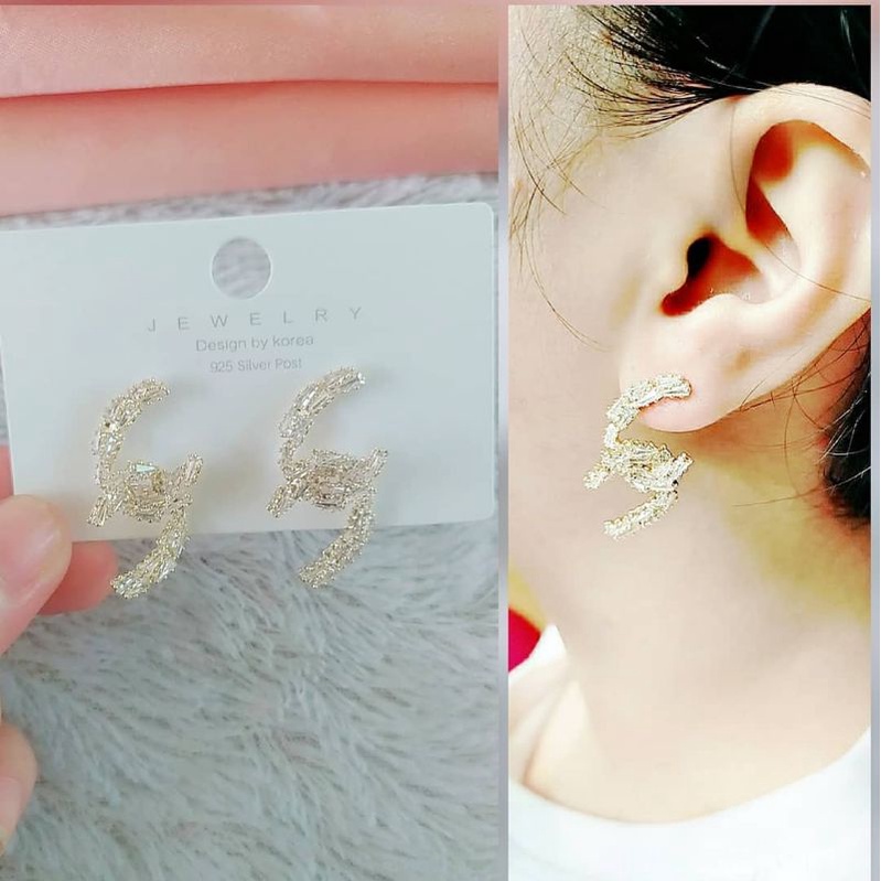 Anting fashion swaroski gold