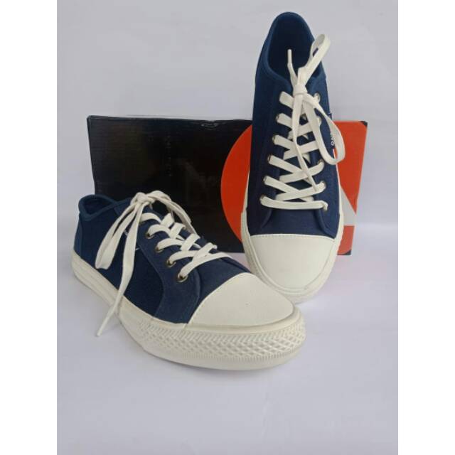 Sepatu air walk pria.sepatu sekolah air walk pria original
