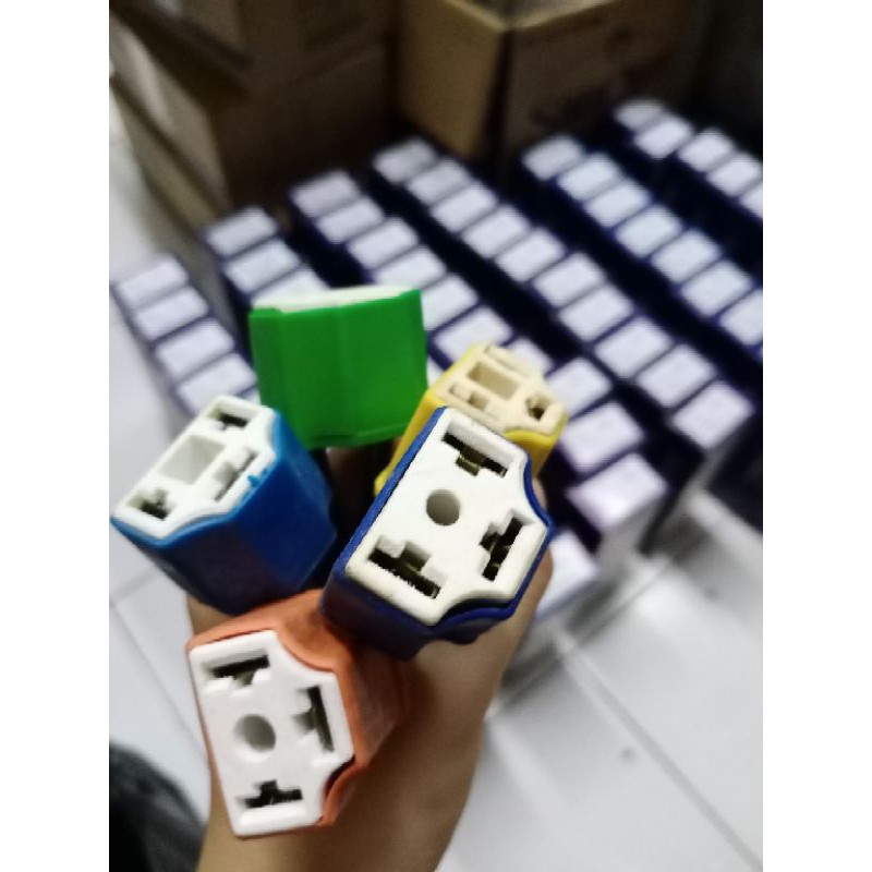 SOCKET LAMPU SEAL BEAM WARNA RANDOM