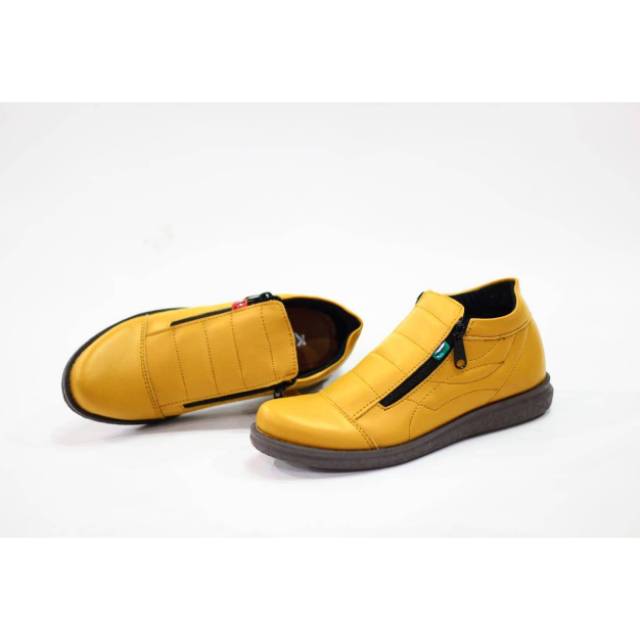 SEPATU FORMAL KERJA kickers kerja kantor sepatu pria