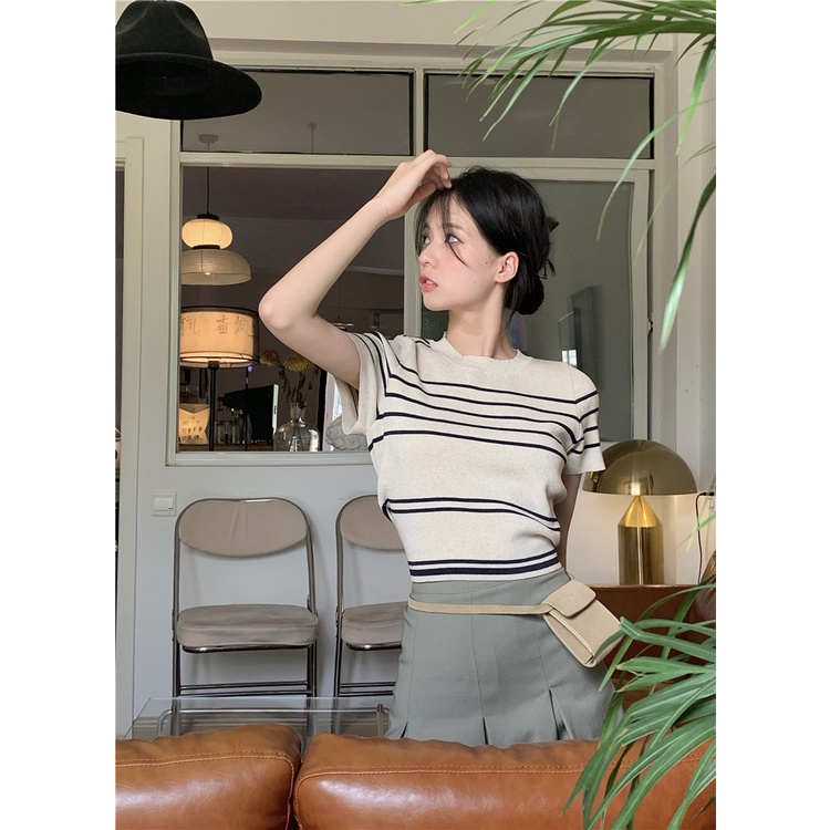 Kaos Lengan Pendek Wanita Import Atasan Rajut Korean Style Knit Crop Top Striped T-shirt