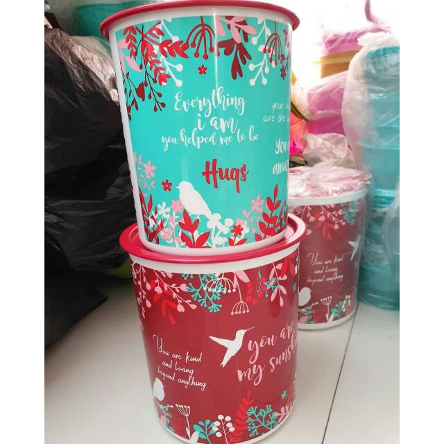 Tupperware mother canister merah saja
