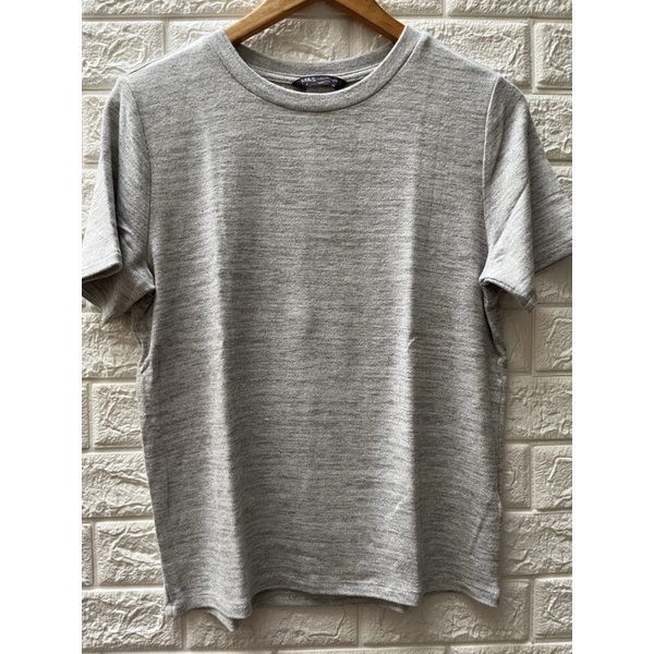 Preloved kaos atasan Merk Mark & Spencer bahan knit