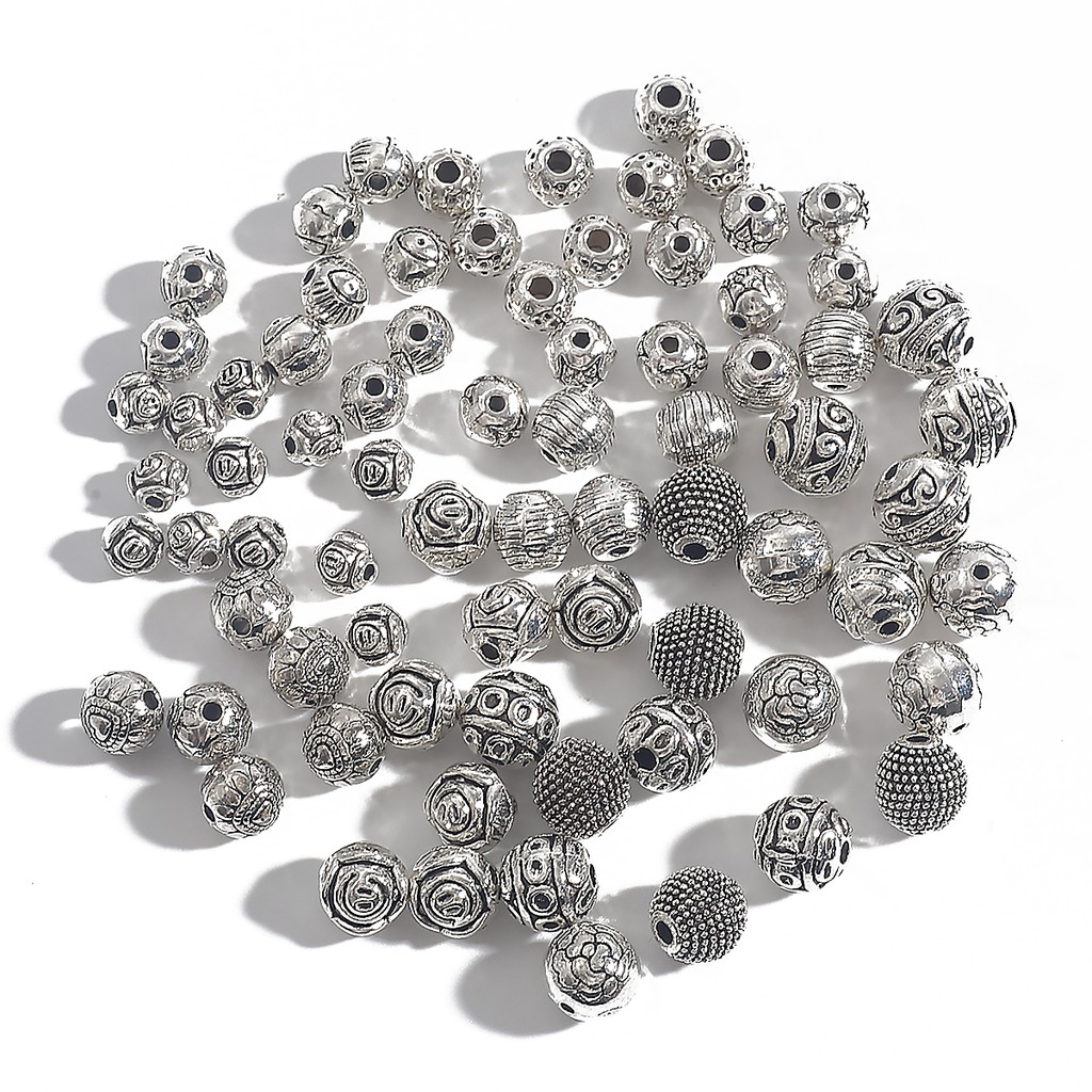 10 / 20 / 30 / 50 Pcs / Lot Gulungan Manik-Manik Aperture Campuran Diameter 1mm Bahan Alloy Silver Antik Untuk Membuat Gelang Kalung