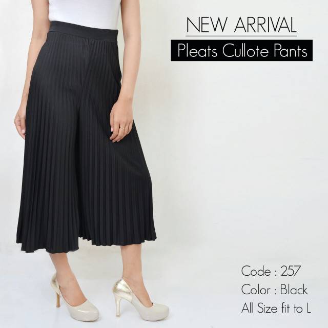 CELANA KULOT PENDEK 7/8 257 PLISKET PLEATS PANTS