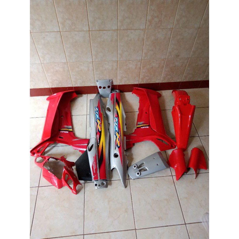 Full body Alus Yamaha F1ZR merah silver