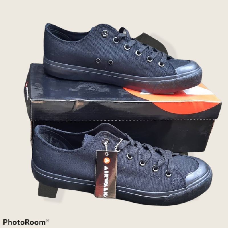Sepatu Pria Airwalk Basic Black Low Original