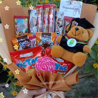 Bucket Snack Hadiah Boneka Wisuda Custome | Shopee Indonesia