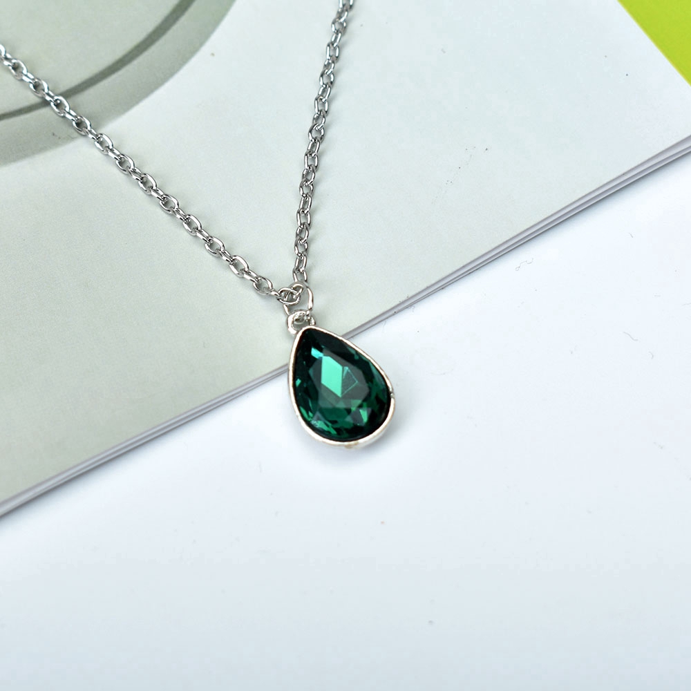 Kalung Choker Liontin Kristal Bentuk Tetesan Air Warna Silver Untuk Wanita