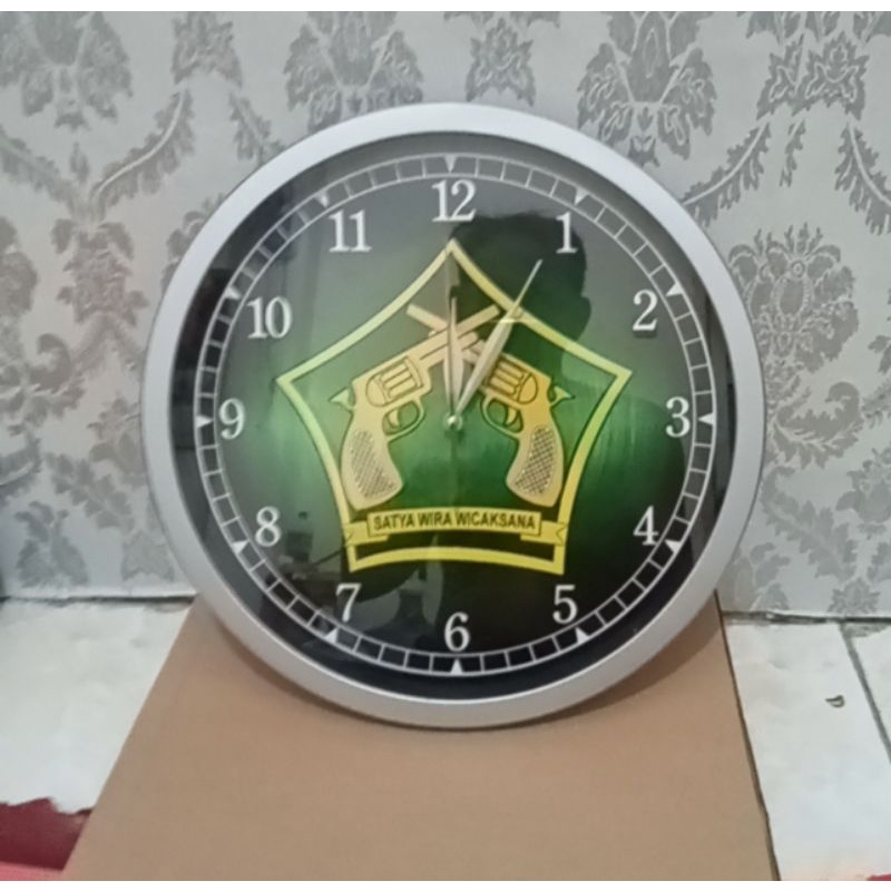 JAM DINDING POLISI MILITER