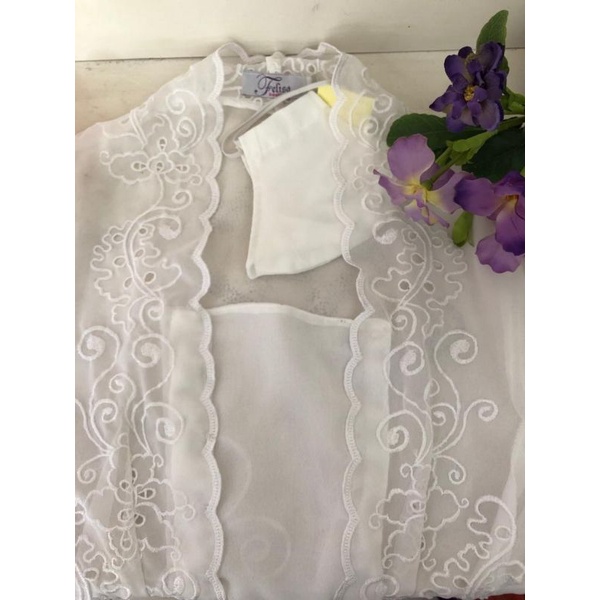 Kebaya bordir bali. kebaya sifon bordir. kebaya jadi