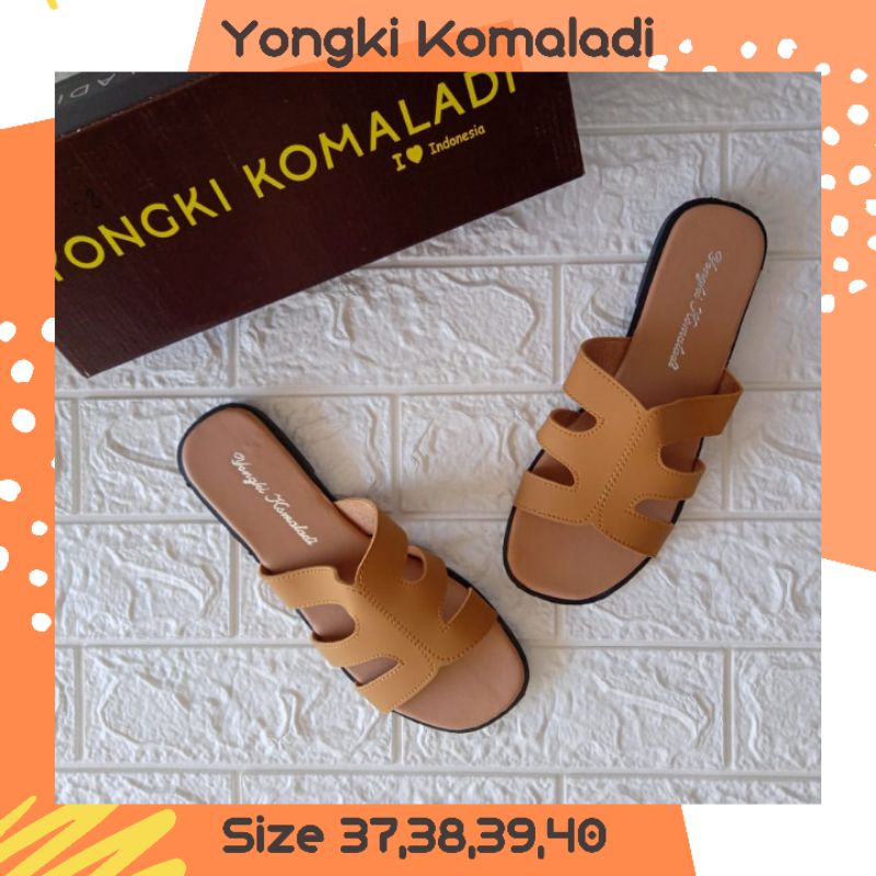 sandal yongki komaladi / sandal cewek yongki komaladi / sandal cewek murah