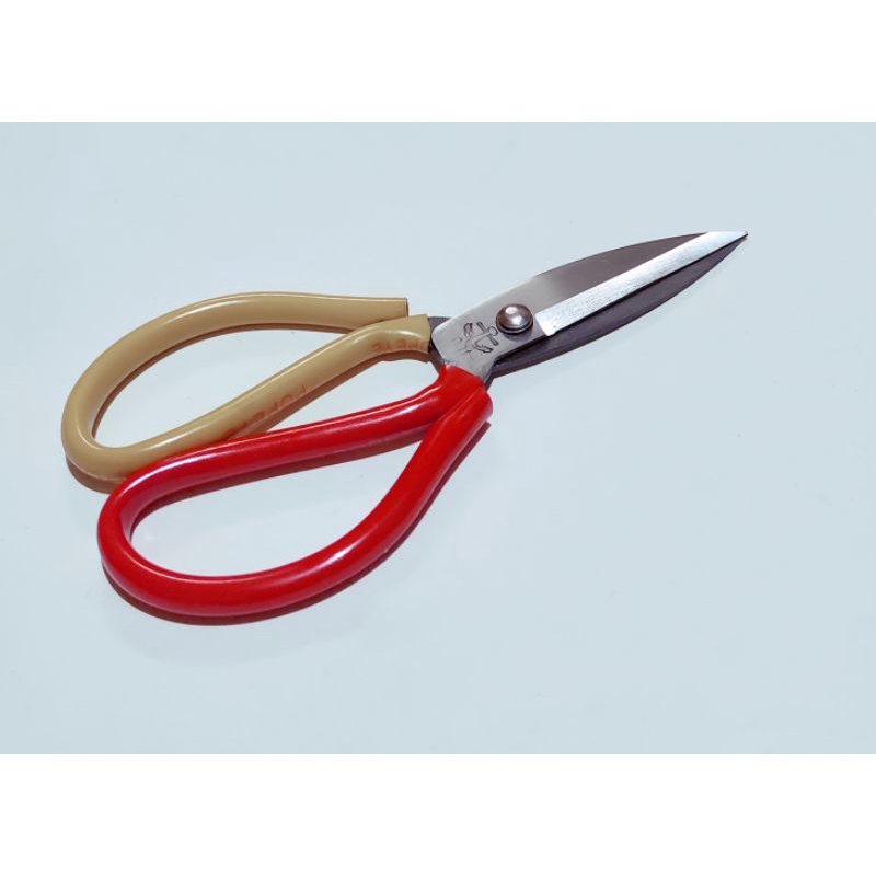 

Gunting serbaguna / gunting kulit / gunting kain popaye