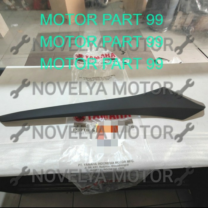 MOLE SIDE SIRIP BAWAH XMAX XMAX HITAM DOFF SATUAN KIRI / KANAN B74-P4