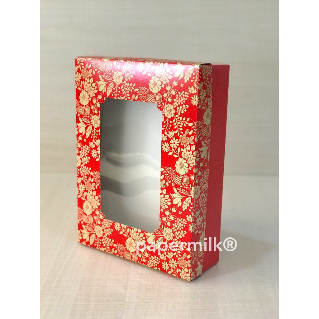 

FRESH Papermilk BC 28 38 10 i Mika Box Kado Lipat Bisa Untuk Baju ISTIMEWA