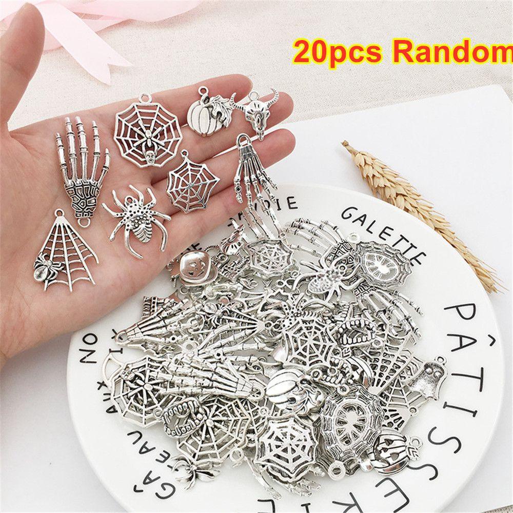 Preva 20 Pcs Random Halloween Charms Earrings DIY Gelang Hantu Spider Labu Kerangka