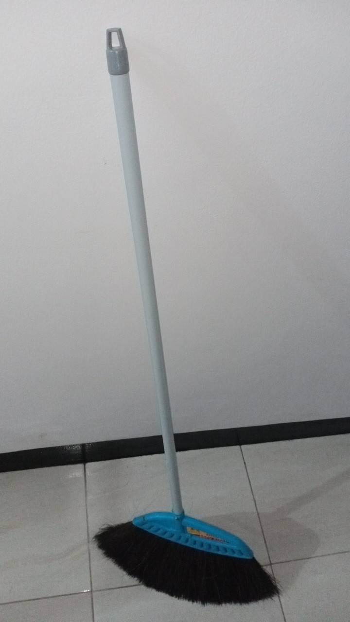 Sapu Ijuk Kipas Hitam 2 Macan