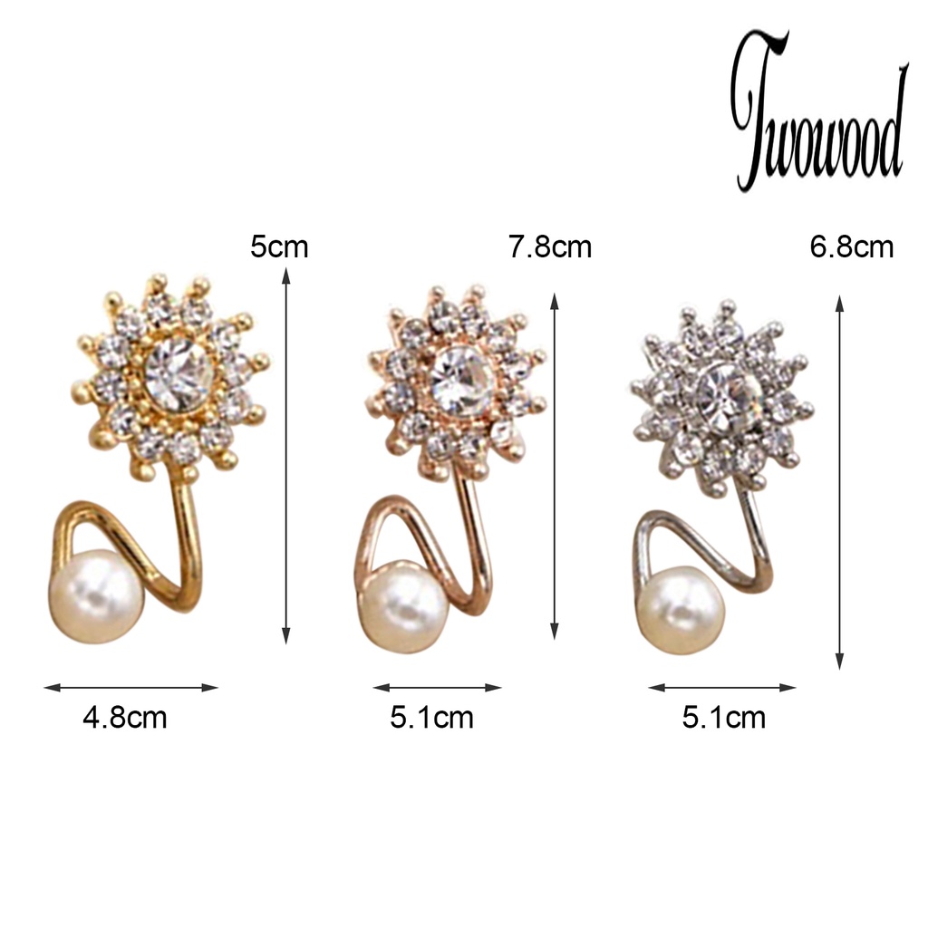 1 Pasang Anting Stud Desain Snowflake Untuk Kencan