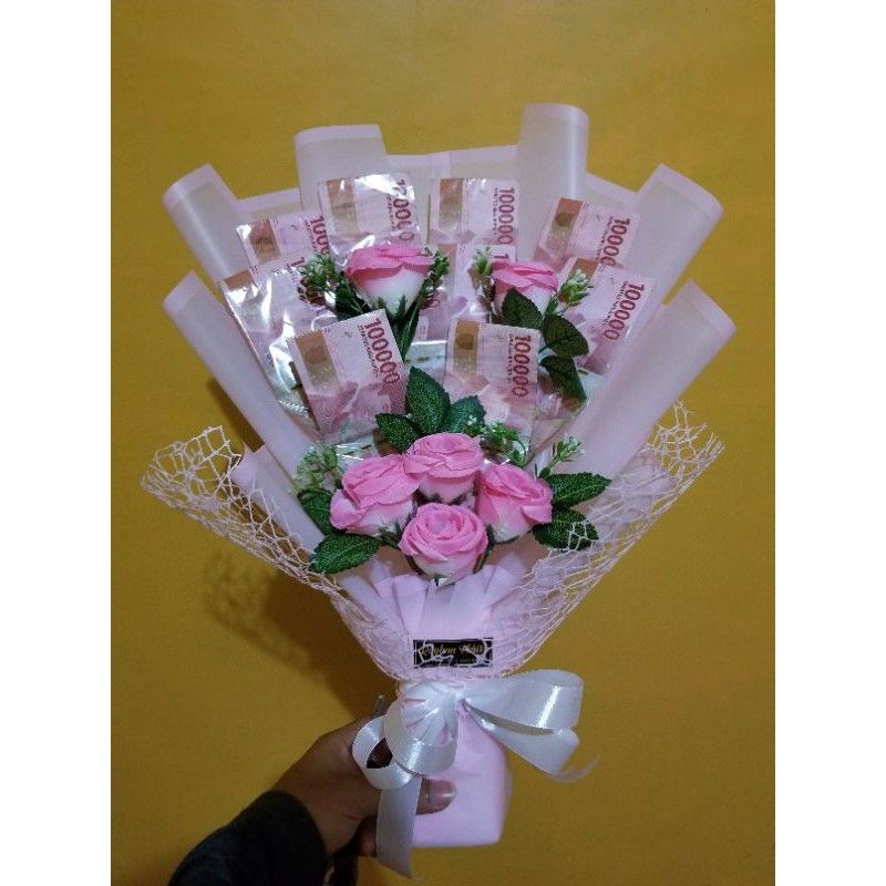 Bouquet bunga uang asli