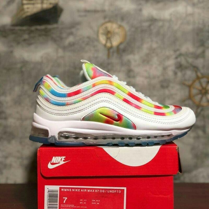 sepatu nike rainbow