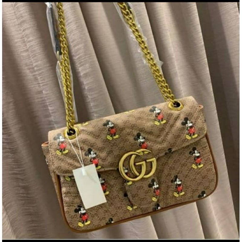 Gucci Disney Mickey Marmoint sling bag 472
