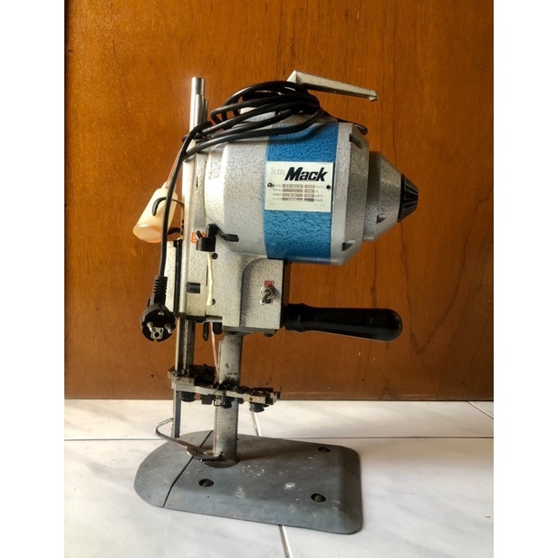 Mesin Potong Kain 6” Km Mack