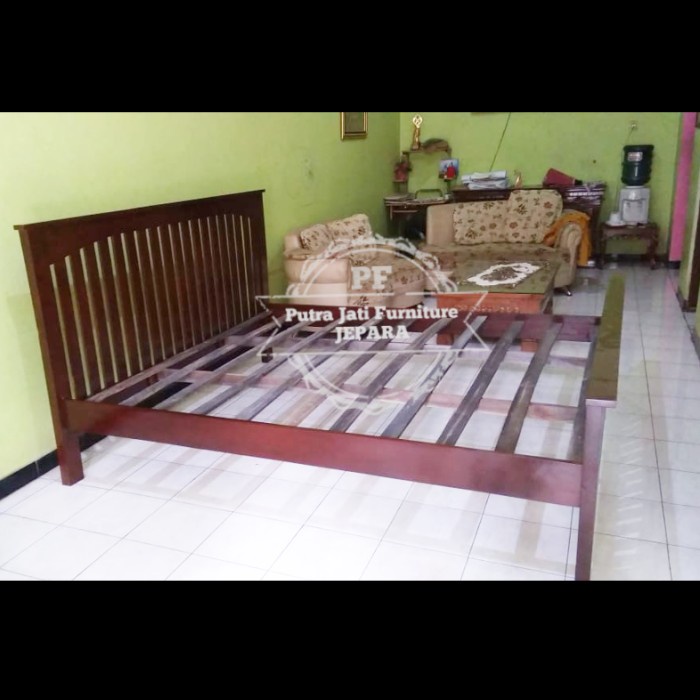 Tempat Tidur Divan Dipan kayu jati ukuran 180cm minimalis