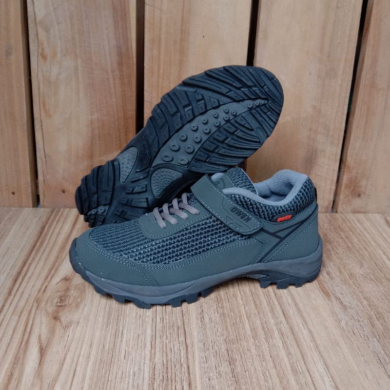 Sepatu Hiking Owen