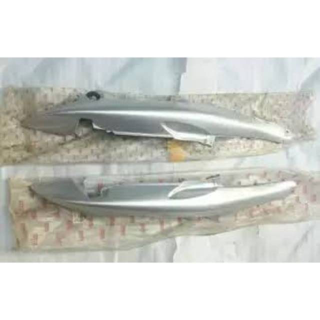 Body belakang JUPITER Z LAMA, SILVER