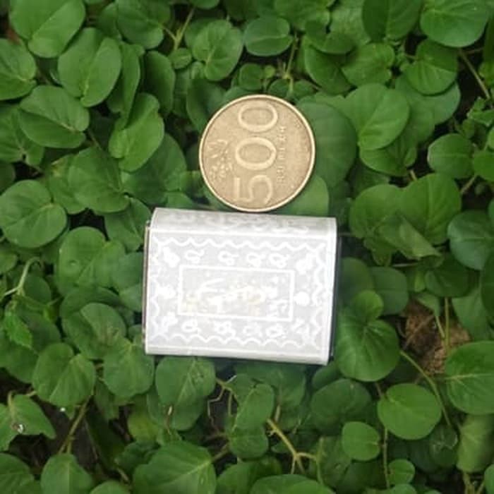 

Kitab Stambul Istanbul Setambul Hitam Sampul Kulit Putih Mini Antik