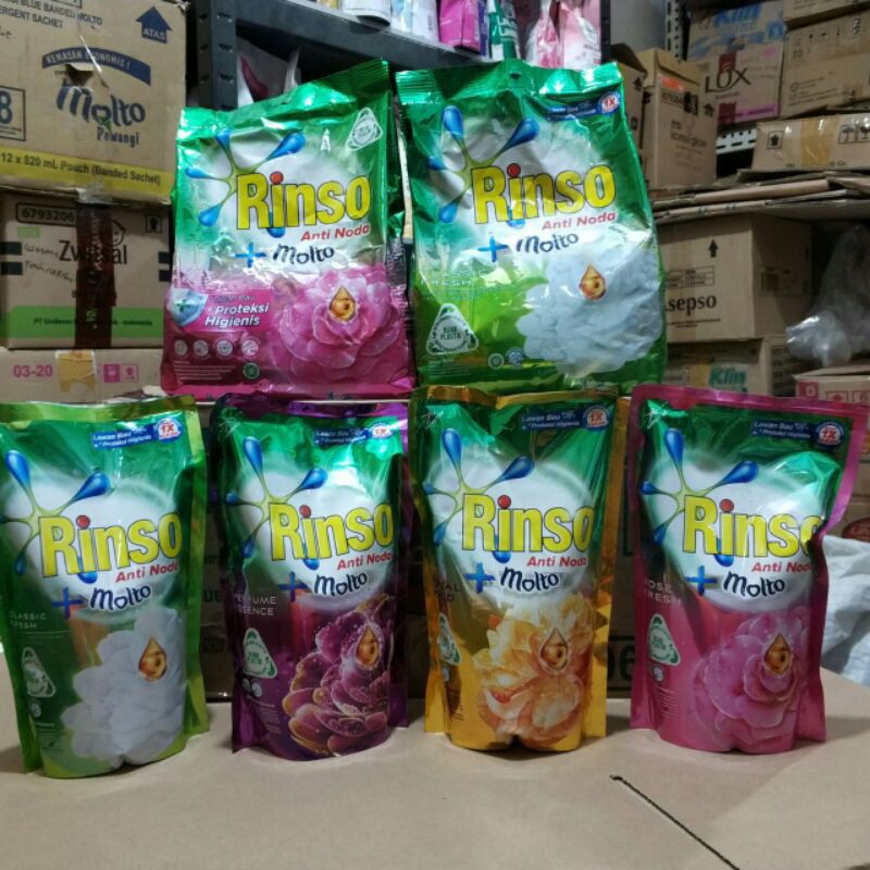 Rinso Molto Deterjen Cair 750ml / Deterjen Bubuk 770g