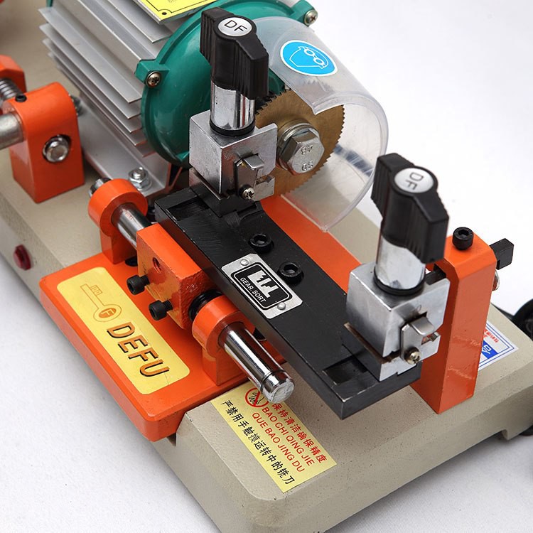 Mesin Duplikat Kunci 2 Mata Pisau Defu 238BS