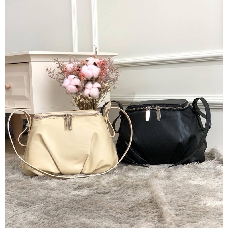 Charles and Keith ORIGINAL 100%