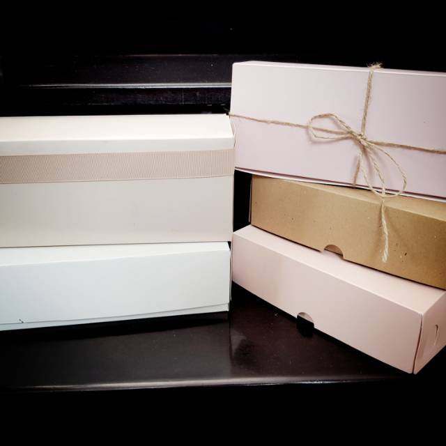 

Dus Kue Ukuran 20 x 10 x 6 cm