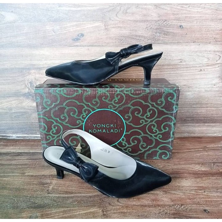 High heels 5 cm tali Yongki Komaladi sepatu matahari wanita
