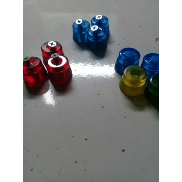 kaki karet sangkar tebok dan kotak